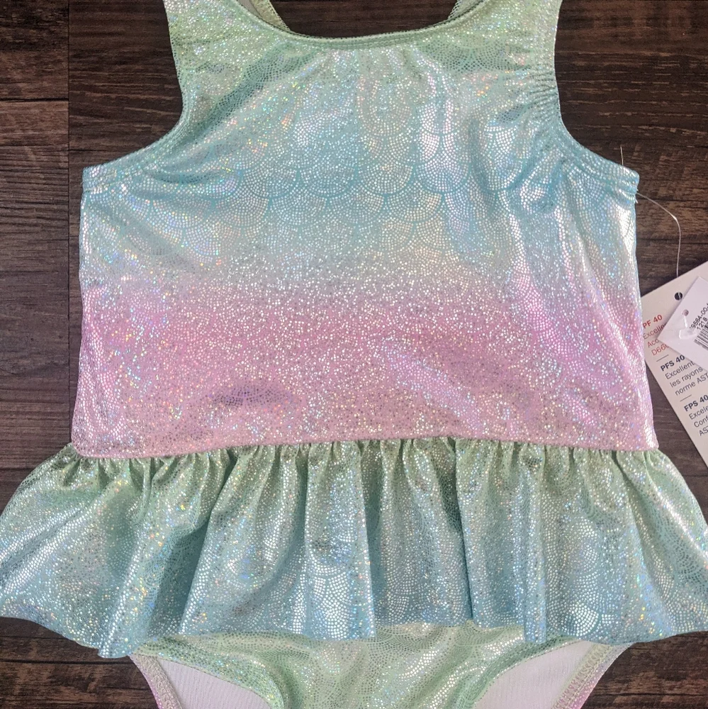 NWT Old Navy Swimsuit